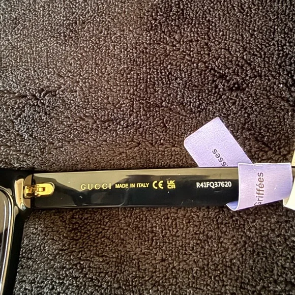 Gucci Black Sunglasses - Picture 8 of 10